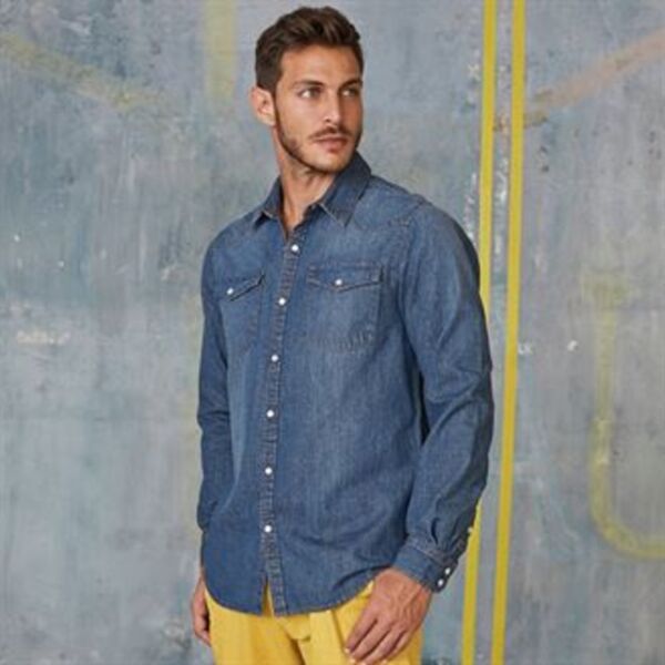 Men's long-sleeved denim shirt Thumbnail